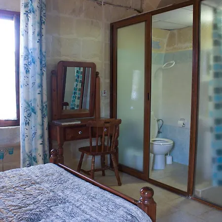 Tan Neputi Art&cooking Gharb (Gozo)