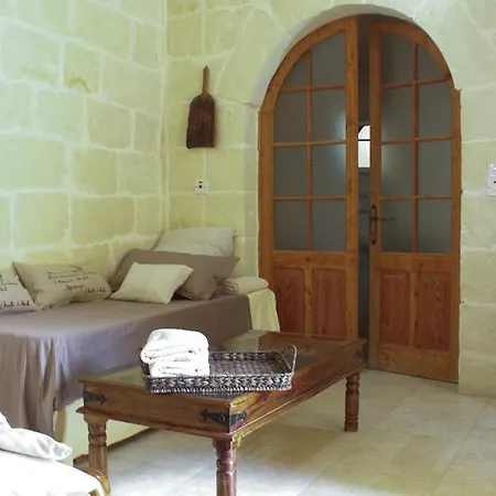 Tan Neputi Art&cooking Guest house Gharb (Gozo)