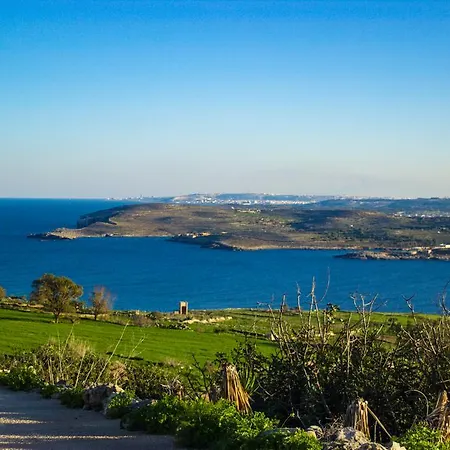 Tan Neputi Art&cooking Gharb (Gozo)