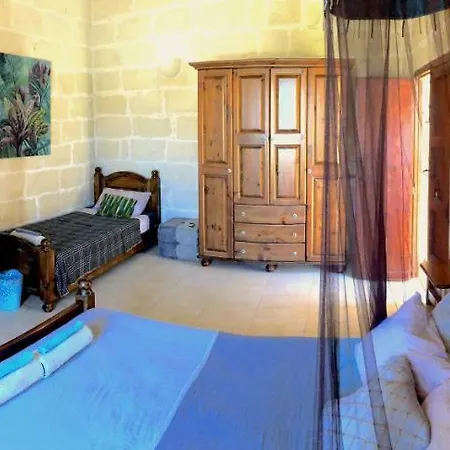 Tan Neputi Art&cooking Gharb (Gozo)