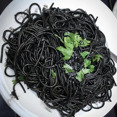 Tan Neputi Art&cooking Πανσιόν